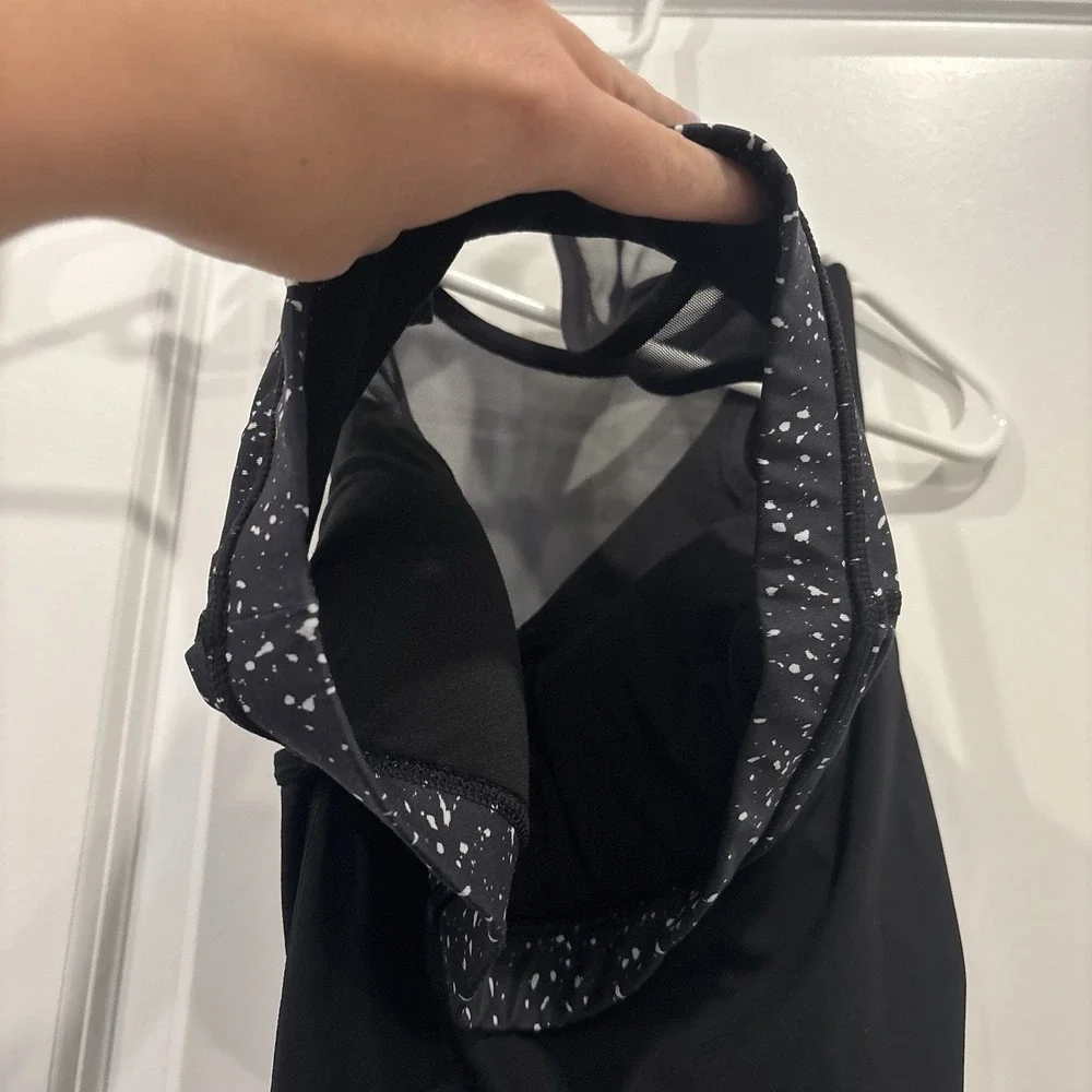 Lululemon women's tank Meshed‎ Up black build in bra size XXS / 2